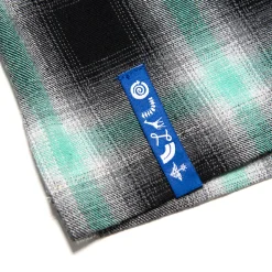 Outerwear><noscript><img width=